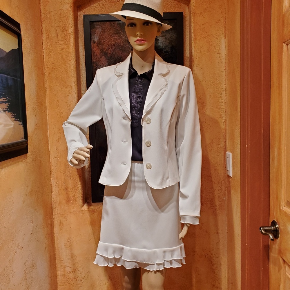 A-List Jacket & Skirt Jr 13, Carducci Blouse Sz L